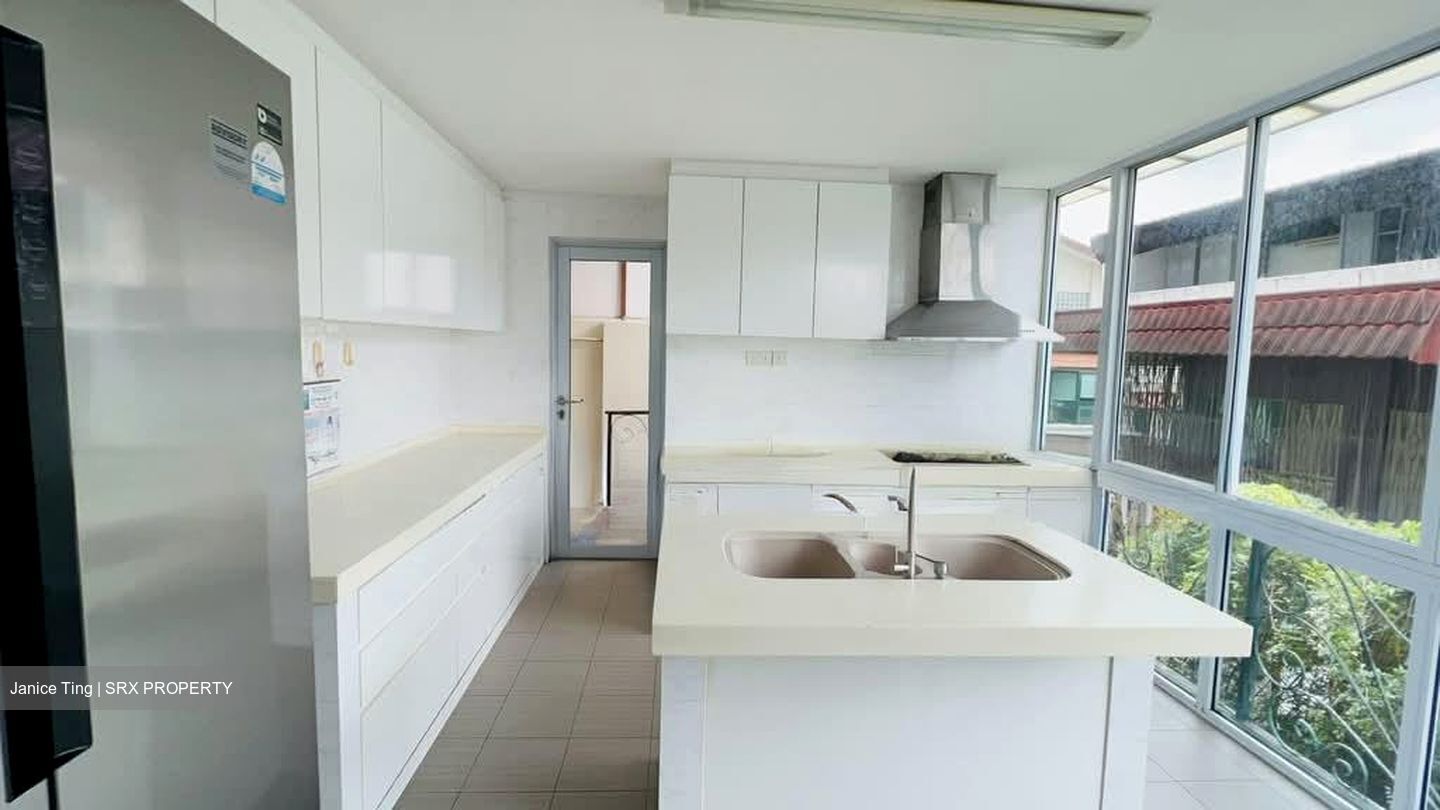 Sennett Avenue (D16), Detached #554032161